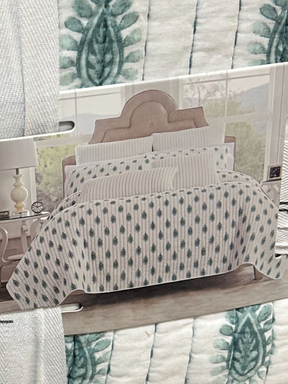Tahari Green and White King Cotton Quilt Set 106”x92” - Picture 2 of 3
